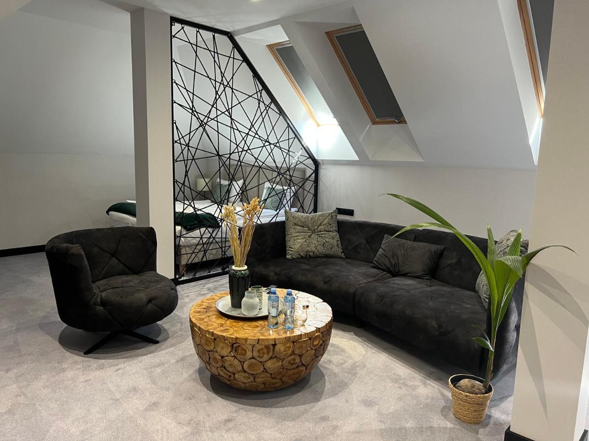 Hotel Natura Slonsk エクステリア 写真